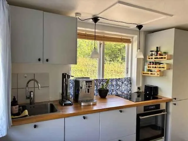 Cozy Little House In The Countryside *