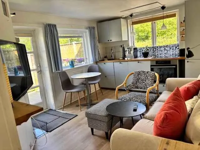 Villa Cozy Little House In The Countryside