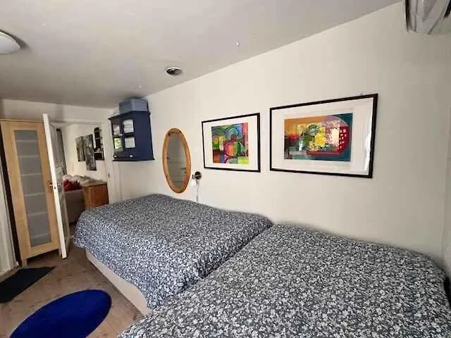 빌라 Cozy Little House In The Countryside *